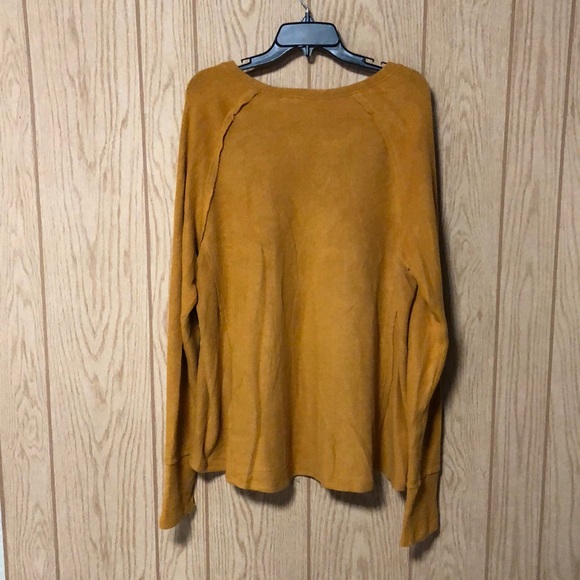 ☘️NWOT Caslon Long Sleeve Deep V Sweater - Picture 3 of 6